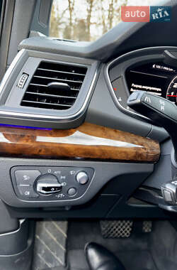Внедорожник / Кроссовер Audi Q5 2017 в Киеве