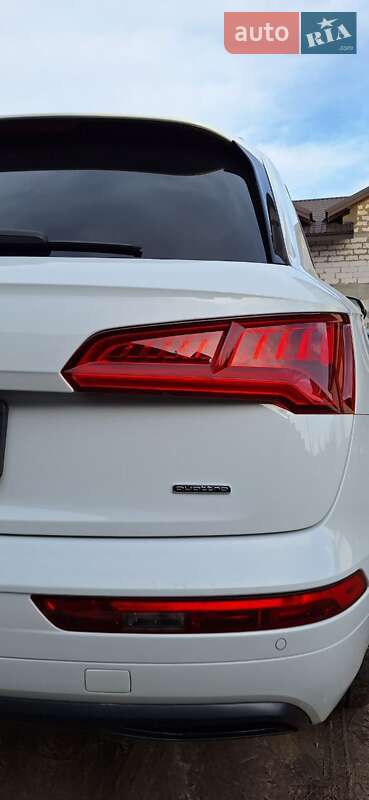 Внедорожник / Кроссовер Audi Q5 2019 в Фастове
