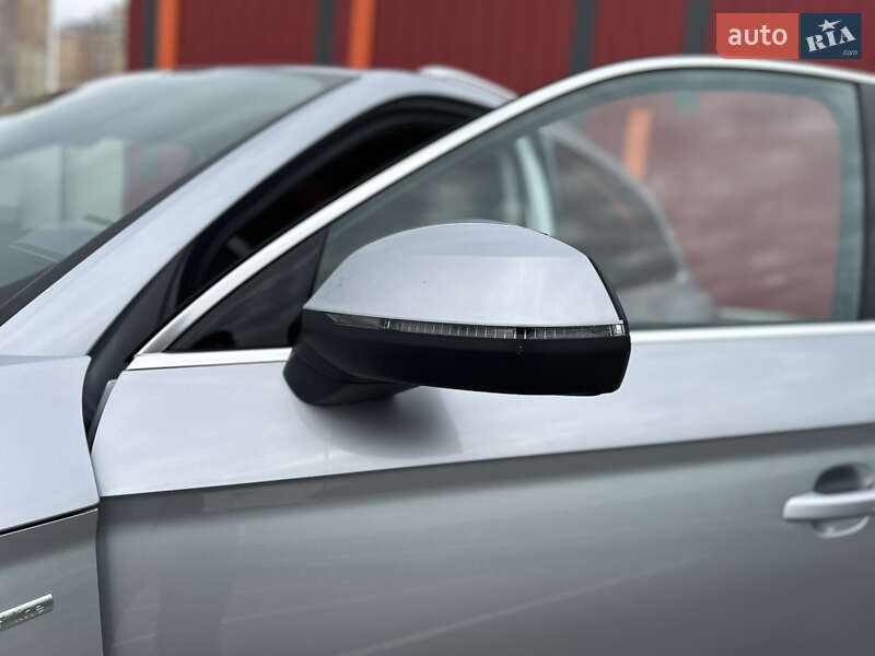 Внедорожник / Кроссовер Audi Q5 2020 в Киеве
