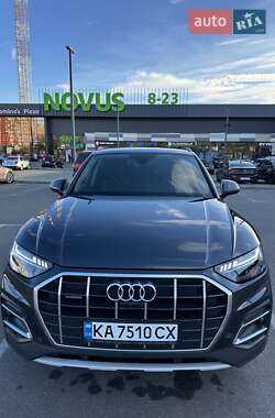 Позашляховик / Кросовер Audi Q5 2021 в Києві