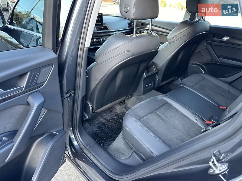 Позашляховик / Кросовер Audi Q5 2021 в Києві фото 11 Позашляховик / Кросовер Audi Q5 2021 в Києві