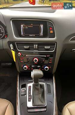 Внедорожник / Кроссовер Audi Q5 2015 в 