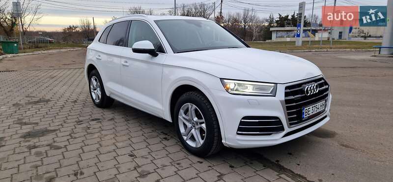 Внедорожник / Кроссовер Audi Q5 2019 в Николаеве