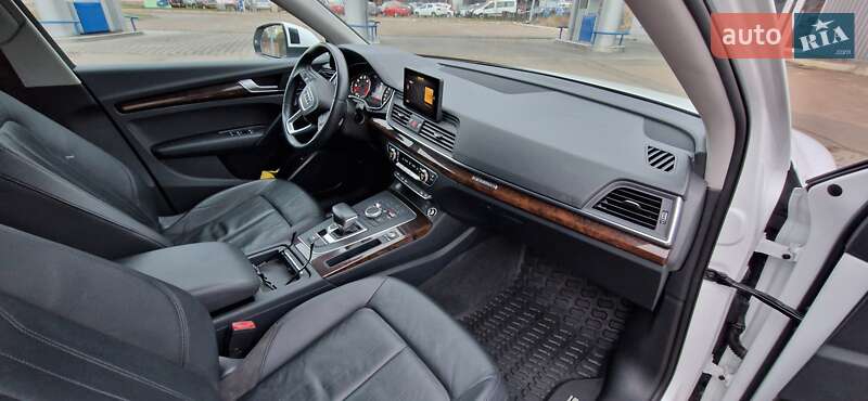 Внедорожник / Кроссовер Audi Q5 2019 в Николаеве