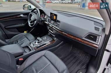 Внедорожник / Кроссовер Audi Q5 2019 в 
