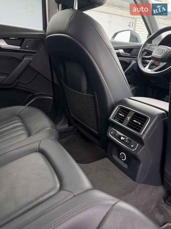 Внедорожник / Кроссовер Audi Q5 2018 в Львове