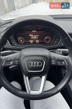 Внедорожник / Кроссовер Audi Q5 2018 в 