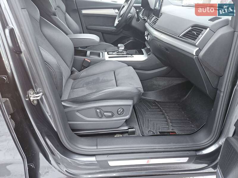 Внедорожник / Кроссовер Audi Q5 2021 в Виннице