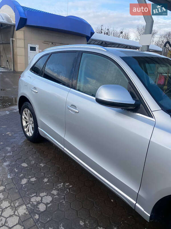 Внедорожник / Кроссовер Audi Q5 2014 в Луцке