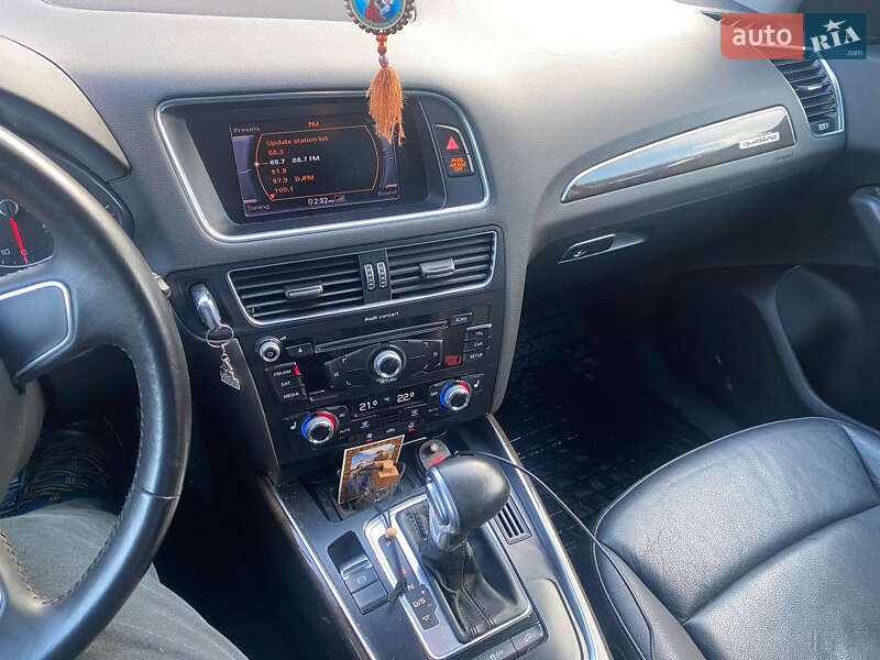 Внедорожник / Кроссовер Audi Q5 2014 в Луцке