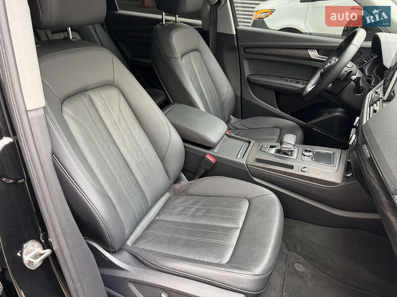 Позашляховик / Кросовер Audi Q5 2019 в Києві