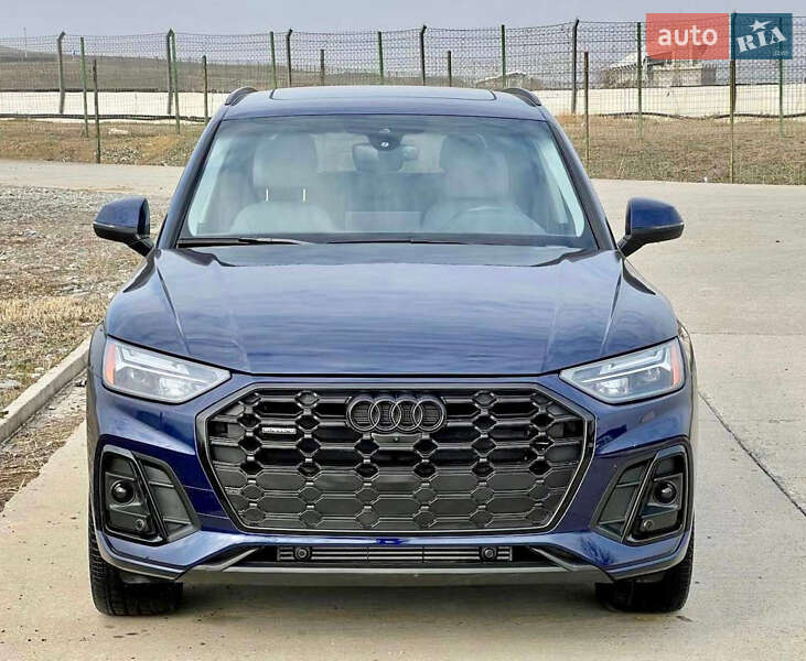Позашляховик / Кросовер Audi Q5 2022 в Києві