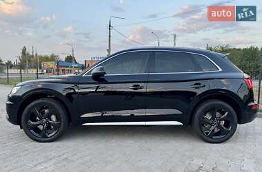 Внедорожник / Кроссовер Audi Q5 2017 в Николаеве