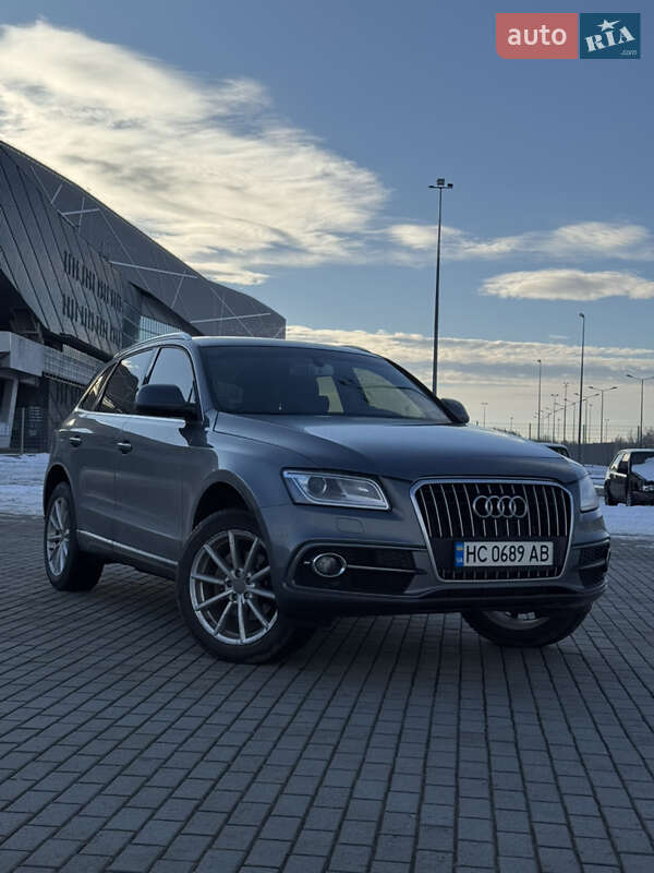 Внедорожник / Кроссовер Audi Q5 2015 в 