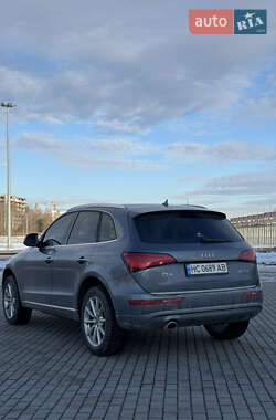 Внедорожник / Кроссовер Audi Q5 2015 в 