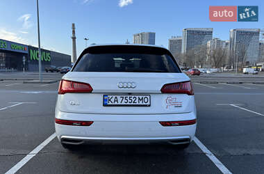 Внедорожник / Кроссовер Audi Q5 2020 в 