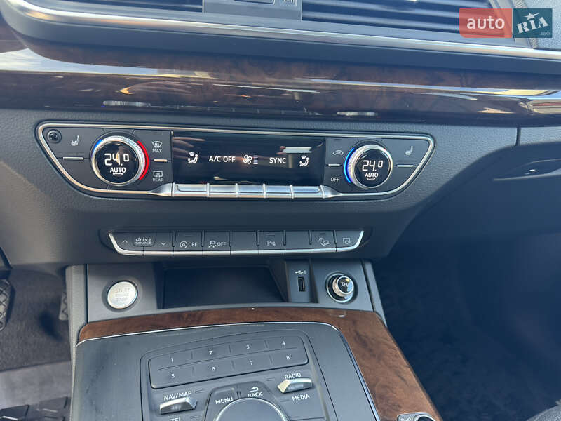 Позашляховик / Кросовер Audi Q5 2020 в Києві фото 20 Позашляховик / Кросовер Audi Q5 2020 в Києві