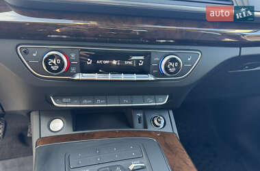 Внедорожник / Кроссовер Audi Q5 2020 в 