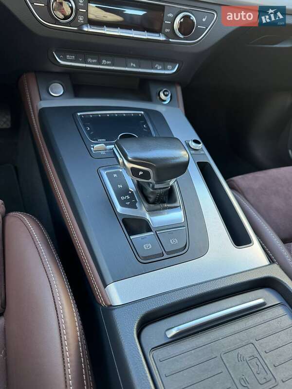 Позашляховик / Кросовер Audi Q5 2018 в Києві