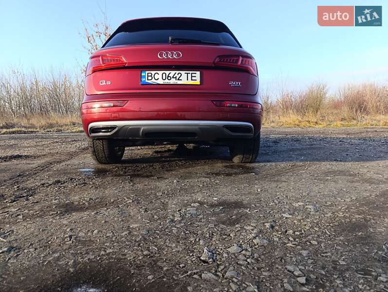 Внедорожник / Кроссовер Audi Q5 2018 в Новом Ярычеве