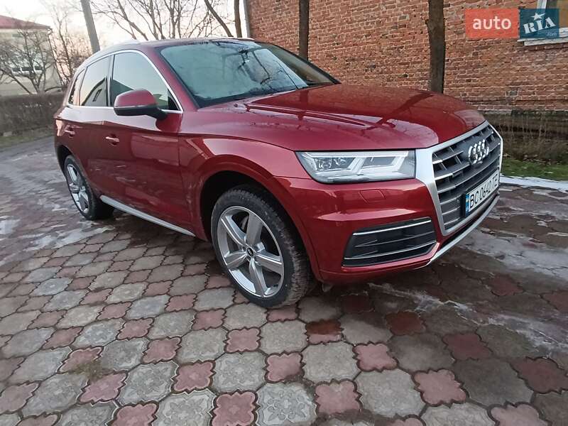 Внедорожник / Кроссовер Audi Q5 2018 в Новом Ярычеве