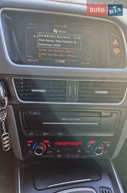Внедорожник / Кроссовер Audi Q5 2010 в 