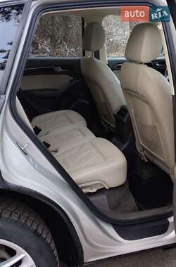 Внедорожник / Кроссовер Audi Q5 2015 в 