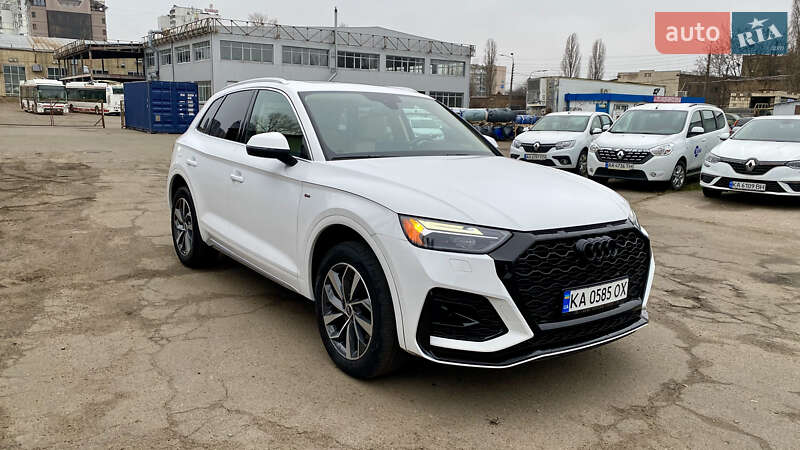 Внедорожник / Кроссовер Audi Q5 2022 в Киеве