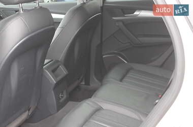 Внедорожник / Кроссовер Audi Q5 2017 в 
