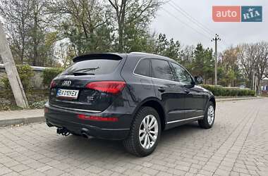 Позашляховик / Кросовер Audi Q5 2015 в 