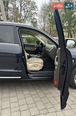 Позашляховик / Кросовер Audi Q5 2015 в 