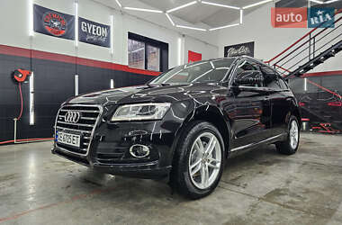 Позашляховик / Кросовер Audi Q5 2016 в 
