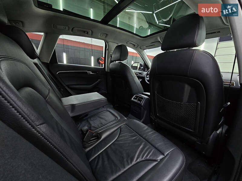 Позашляховик / Кросовер Audi Q5 2016 в Чернівцях