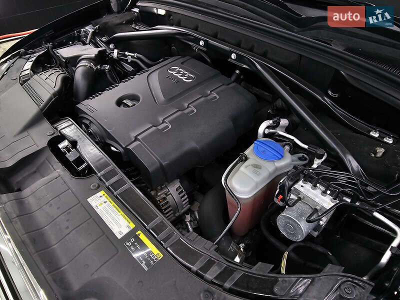 Позашляховик / Кросовер Audi Q5 2016 в Чернівцях