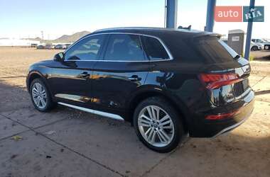 Внедорожник / Кроссовер Audi Q5 2018 в 