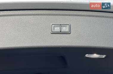 Внедорожник / Кроссовер Audi Q5 2022 в 