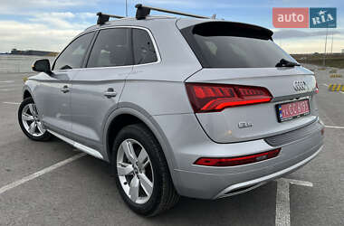 Позашляховик / Кросовер Audi Q5 2019 в Львові