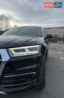 Позашляховик / Кросовер Audi Q5 2017 в Рівному