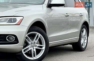 Позашляховик / Кросовер Audi Q5 2017 в 