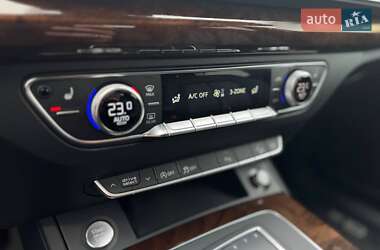 Позашляховик / Кросовер Audi Q5 2017 в 