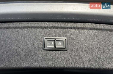 Внедорожник / Кроссовер Audi Q5 2020 в 