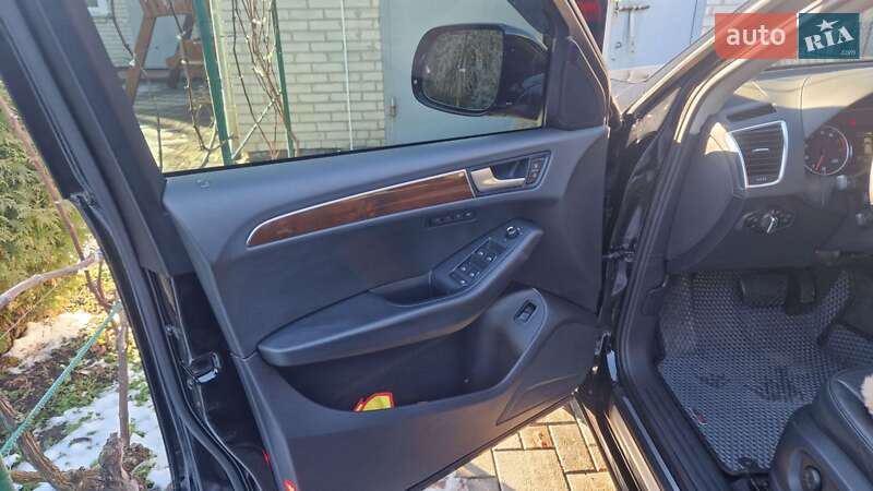 Внедорожник / Кроссовер Audi Q5 2012 в Луцке