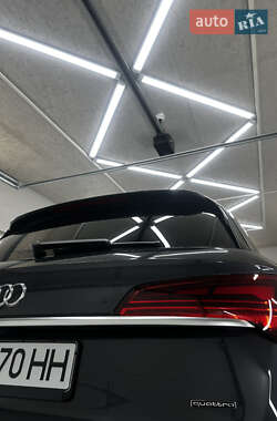 Внедорожник / Кроссовер Audi Q5 2021 в 