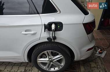 Внедорожник / Кроссовер Audi Q5 2021 в 