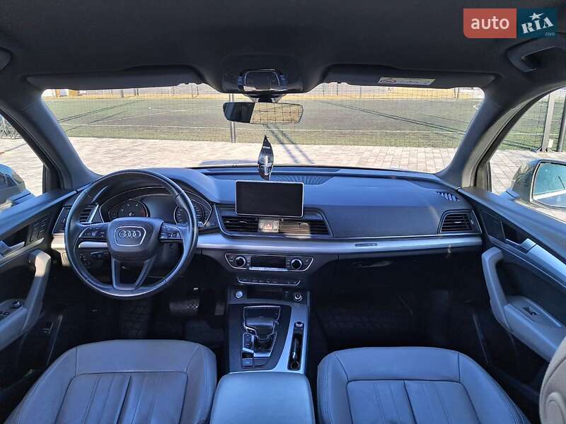 Внедорожник / Кроссовер Audi Q5 2019 в Ужгороде