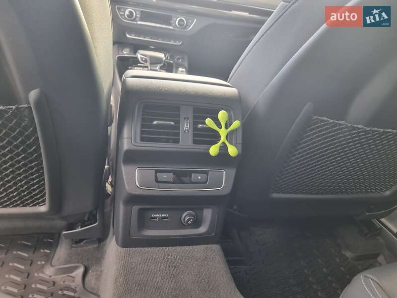 Внедорожник / Кроссовер Audi Q5 2020 в Харькове