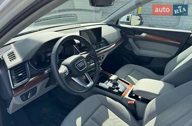 Внедорожник / Кроссовер Audi Q5 2022 в Днепре