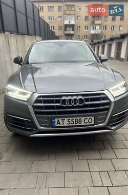 Внедорожник / Кроссовер Audi Q5 2018 в 
