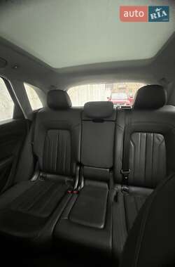 Внедорожник / Кроссовер Audi Q5 2018 в 