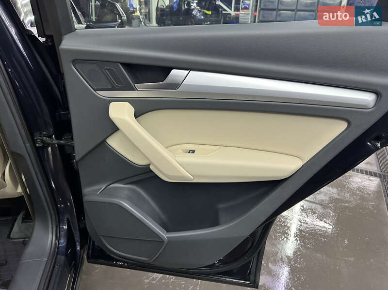 Внедорожник / Кроссовер Audi Q5 2018 в Луцке